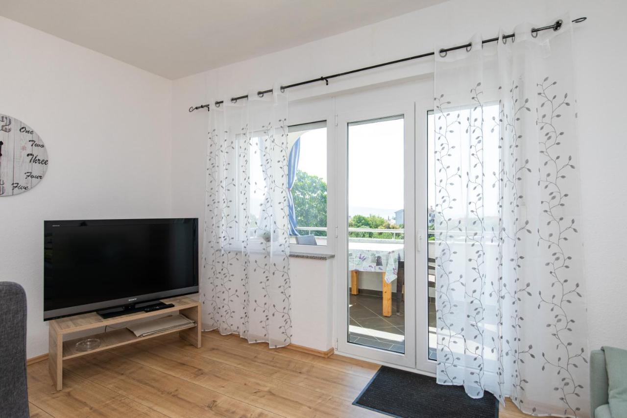 Apartments Oleander Krk Town Extérieur photo