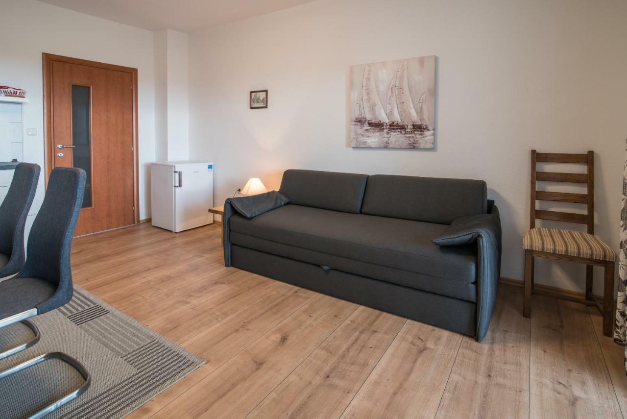 Apartments Oleander Krk Town Extérieur photo